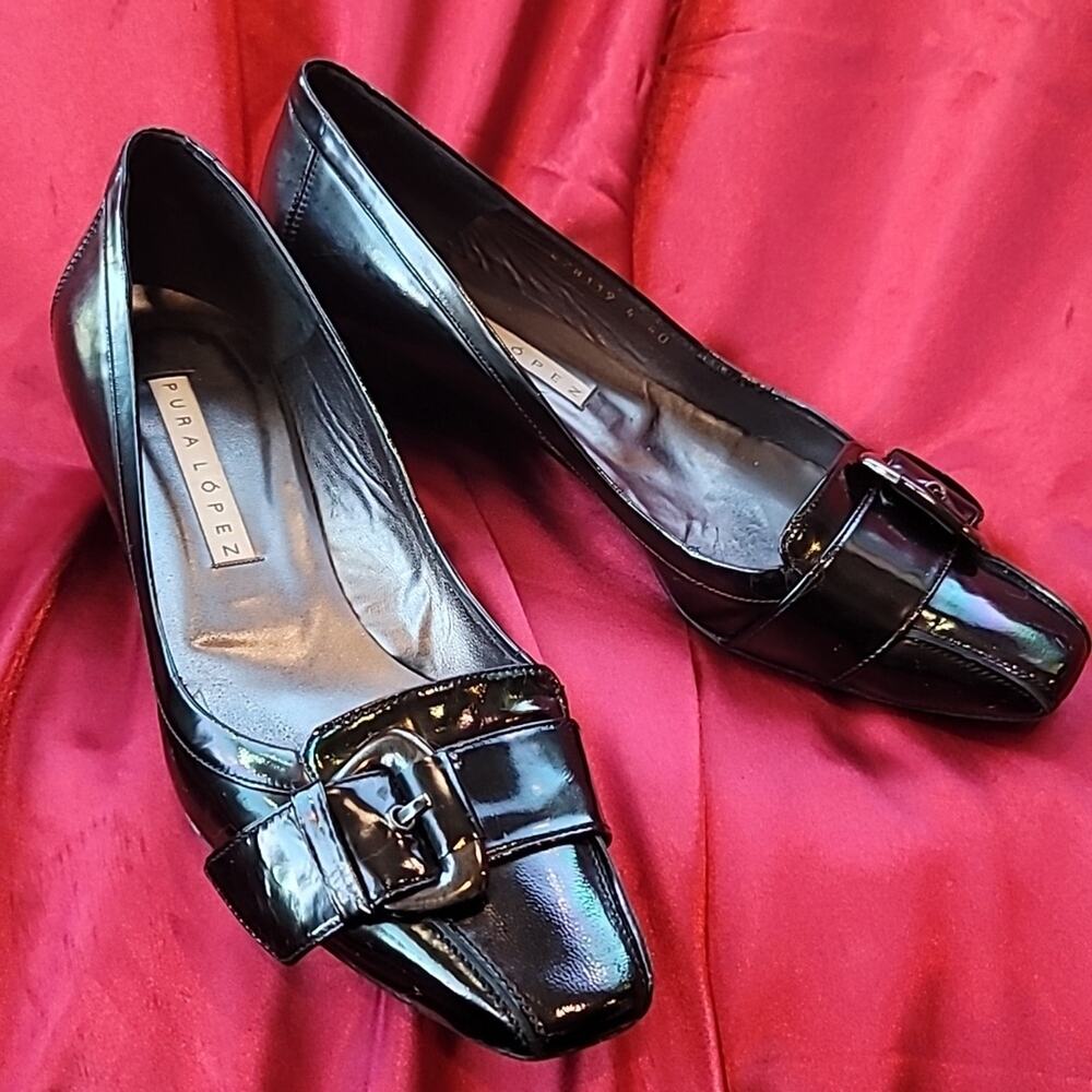 PURA LOPEZ 9.5 Irridescent oil-slick black leather buckle loafer classic…